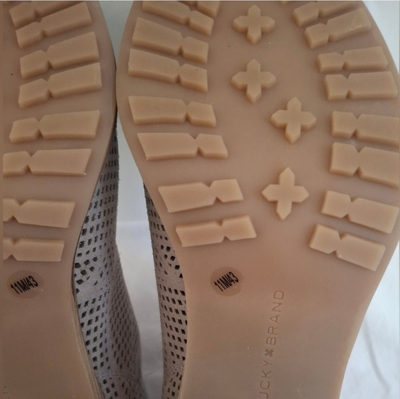 Women's Lucky Brand Vocab Open Toe Bootie - Picture 8 of 9